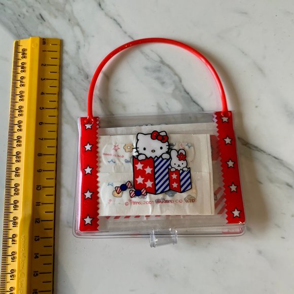 Vintage Hello Kitty mini bandaid kit from 2001 - Picture 2 of 8